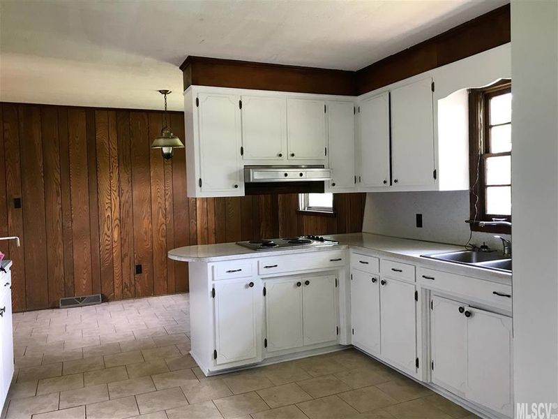 668 Springs East Rd, Lincolnton, NC 28092