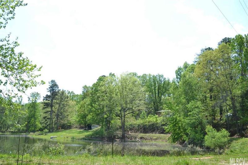 298 Horseshoe Lake Rd, Lincolnton, NC 28092