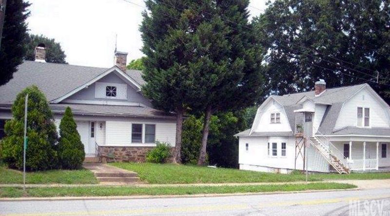 109 1st Ave NE, Hickory, NC 28601