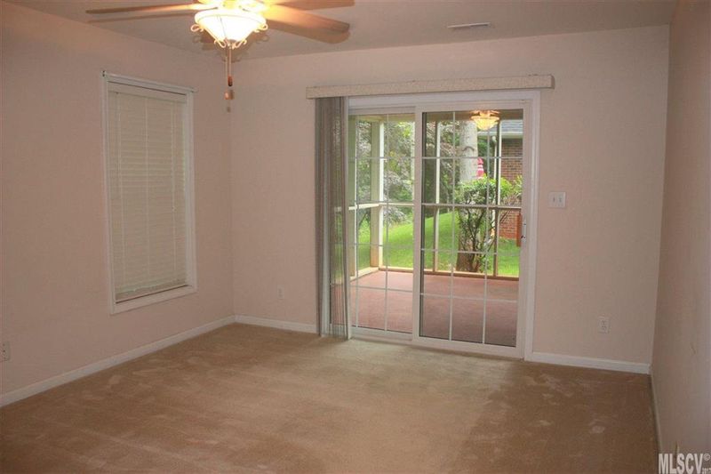 728 41st Avenue Dr NE, Hickory, NC 28601