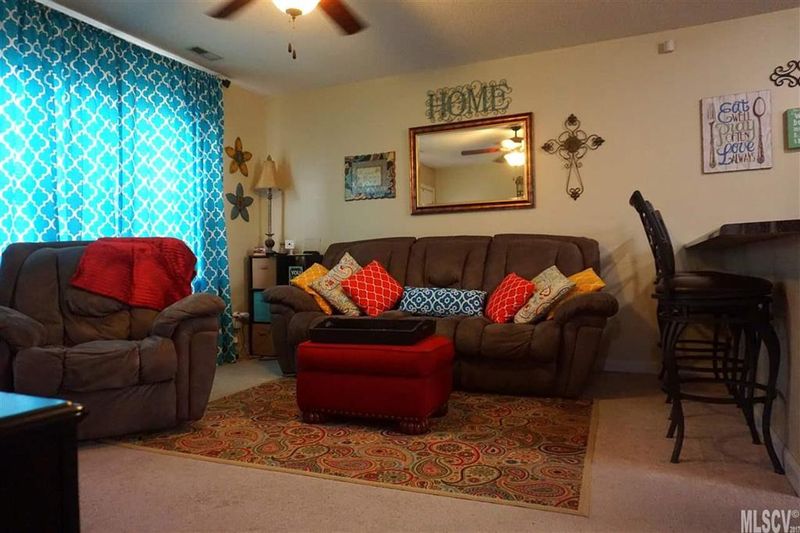 889 Arrow St, Lincolnton, NC 28092