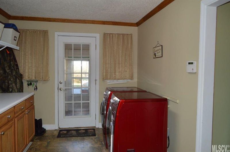 1960 North Brook 3 School Rd, Vale, NC 28168