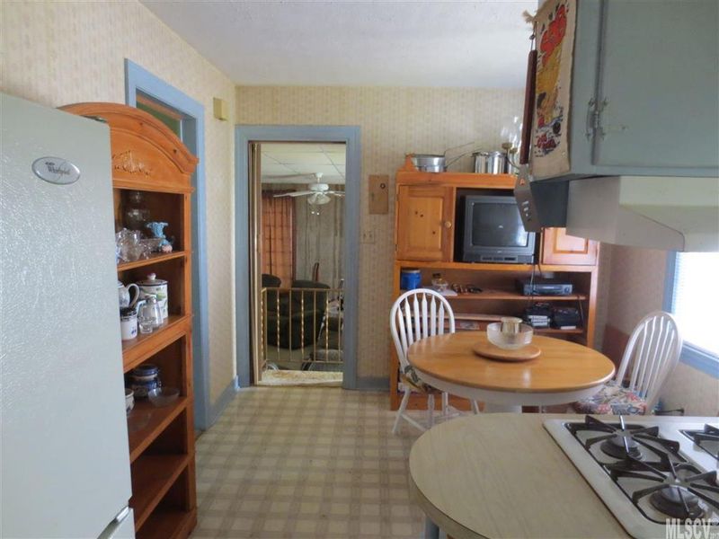 844 7th Ave SW, Hickory, NC 28601