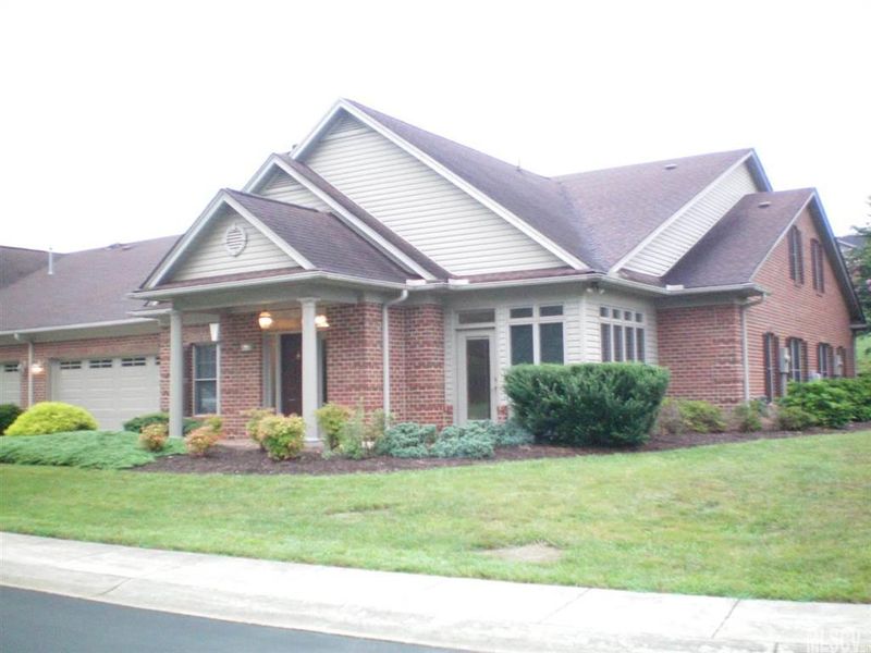 499B 26th Ave NE #499B, Hickory, NC 28601