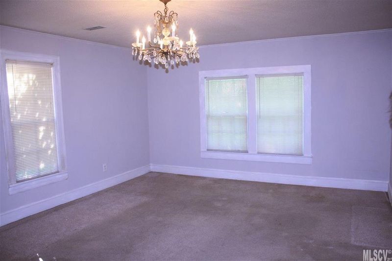 1609 2nd St NE, Conover, NC 28613