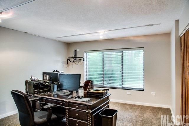 1525 8th St NW, Hickory, NC 28601