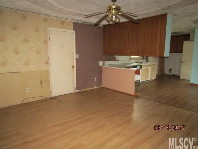 1868 Water Falls Rd, Lincolnton, NC 28092