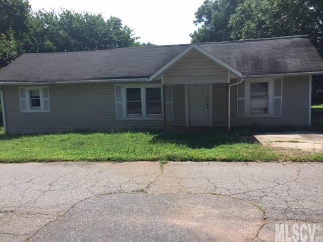 1611 N Davis Ave, Newton, NC 28658