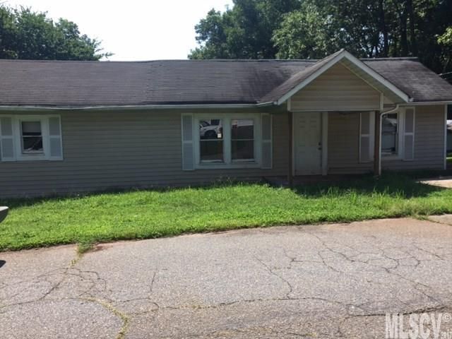 1611 N Davis Ave, Newton, NC 28658