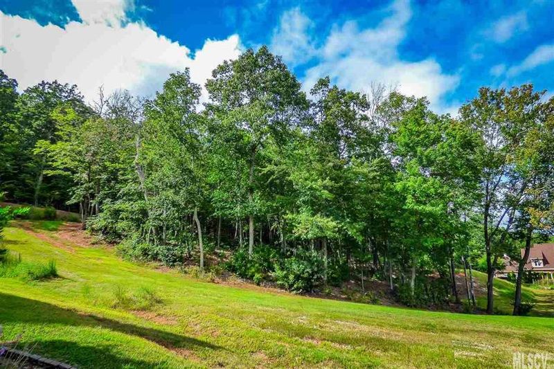 6190 Dwayne Starnes Dr #22, Hickory, NC 28602