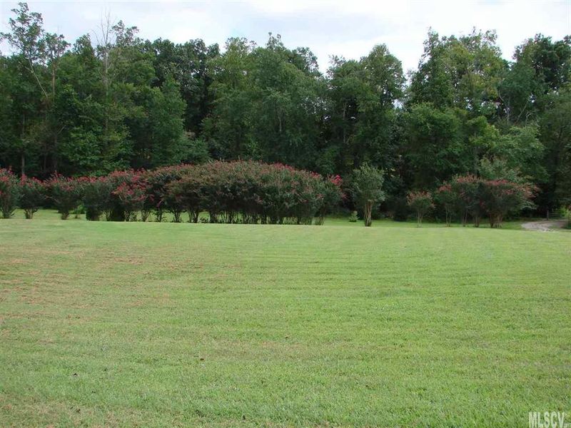 6091 Naked Creek Rd, Conover, NC 28613