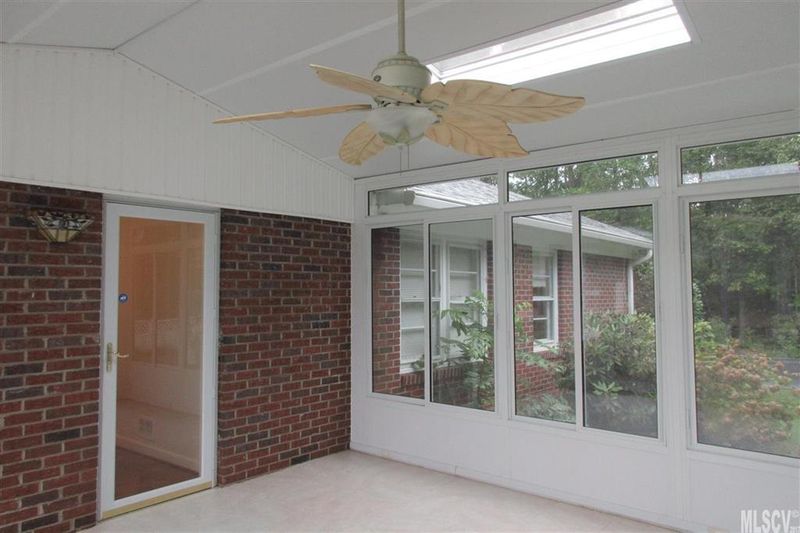 1140 24th St NE, Hickory, NC 28601