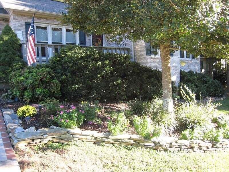 1294 Ripken Dr, Hickory, NC 28602