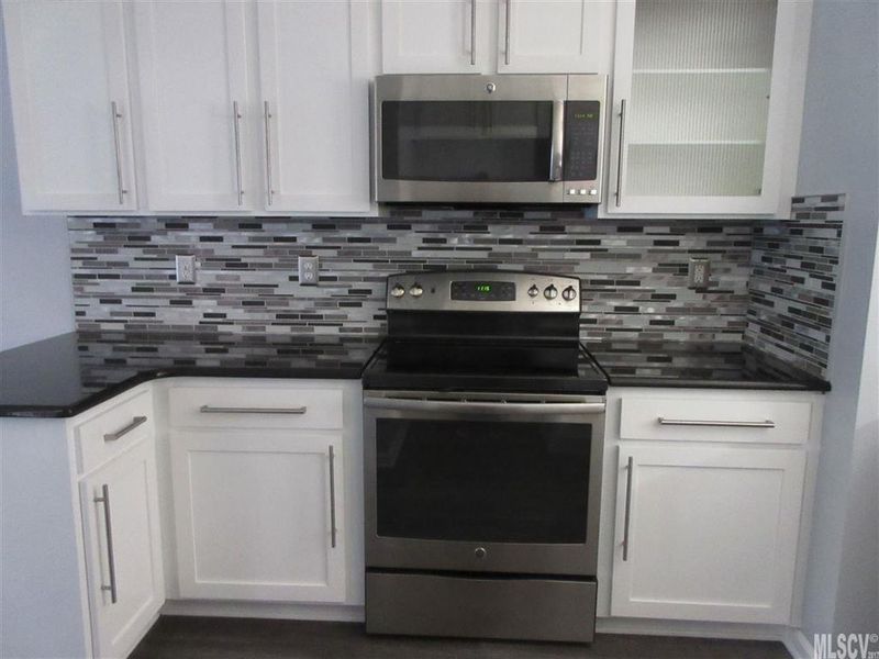 3267 White Oak Ct, Claremont, NC 28610