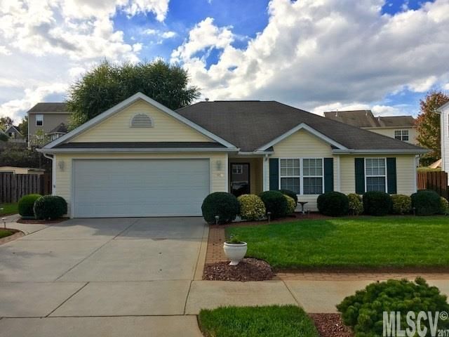 1910 9th Street Dr SE, Hickory, NC 28602