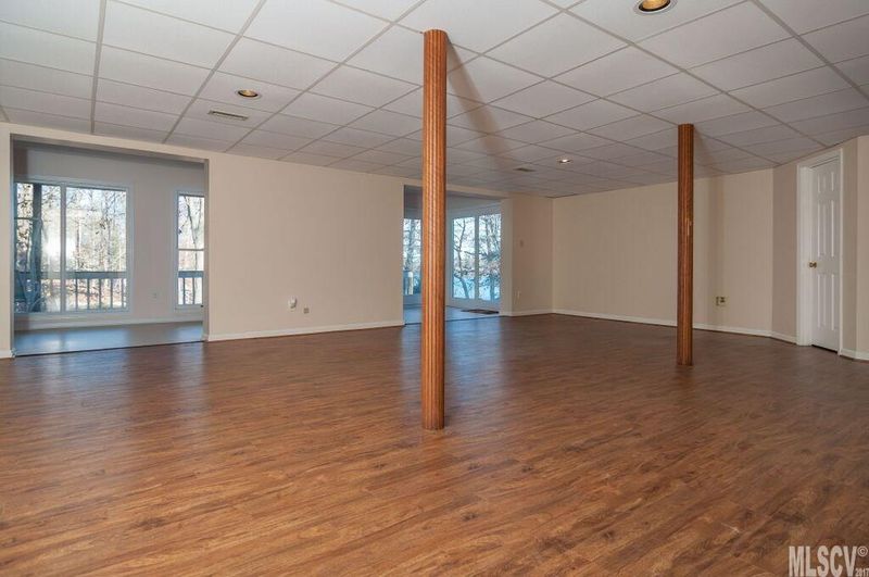 4442 Hill St, Sherrills Ford, NC 28673