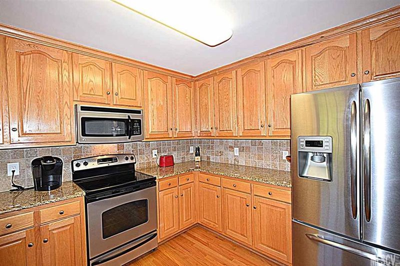 4435 Briarcreek Rd, Maiden, NC 28650