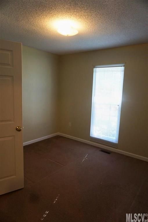 1108 Hefner Dr, Conover, NC 28613