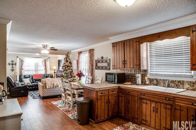309 Dixon St, Lincolnton, NC 28092