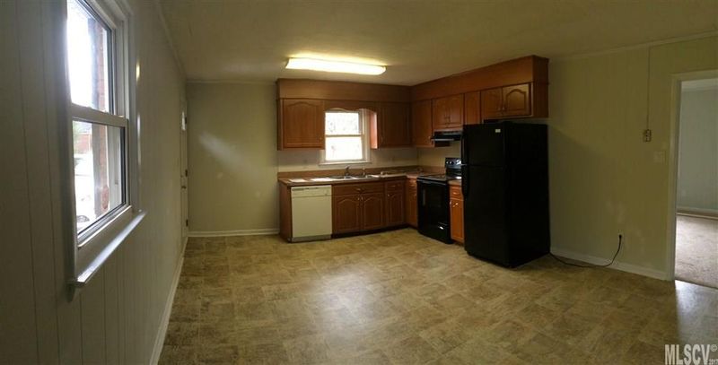 524 7th St SW, Hickory, NC 28602