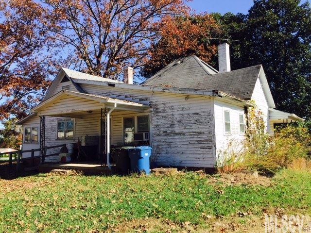 2105 5th St NE, Hickory, NC 28601