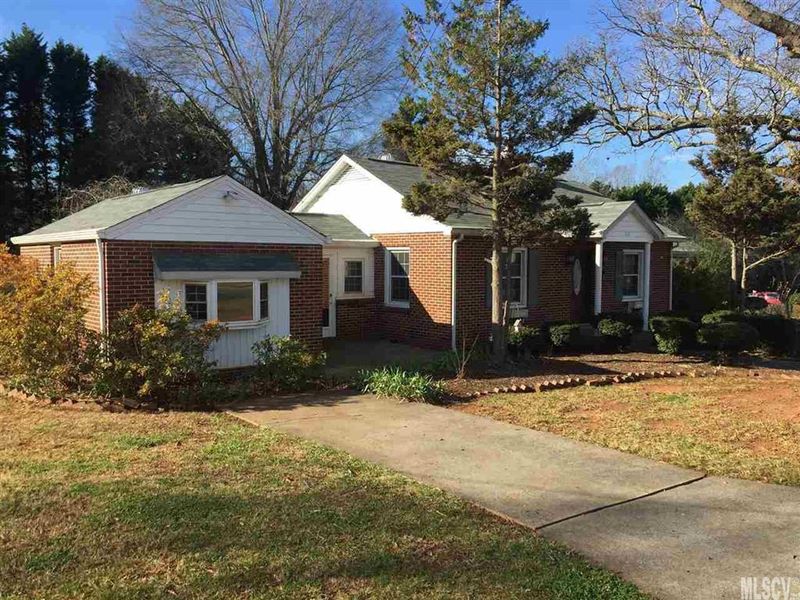 518 W Main St, Maiden, NC 28650