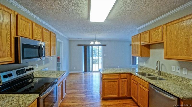 230 Ervin Rd, Mooresville, NC 28117