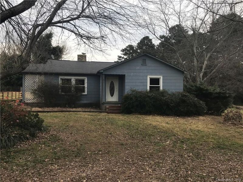 3710 Charles Raper Jonas Hw, Stanley, NC 28164