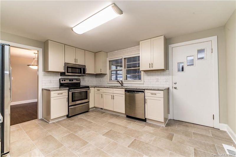 1079 Suttle Rd, Lancaster, SC 29720