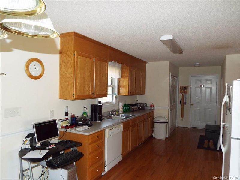 3457 Leaning Pine Dr, Lincolnton, NC 28092