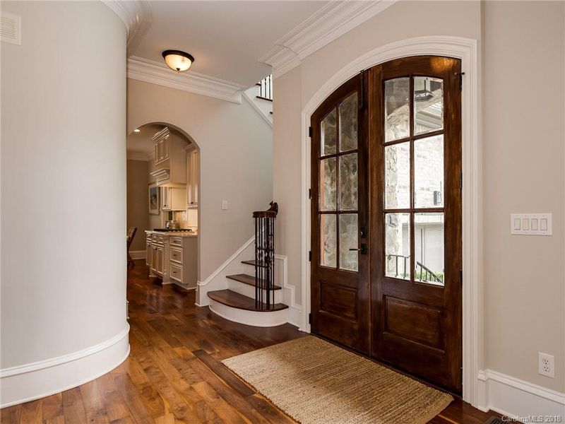 7140 Old Providence Rd, Charlotte, NC 28226
