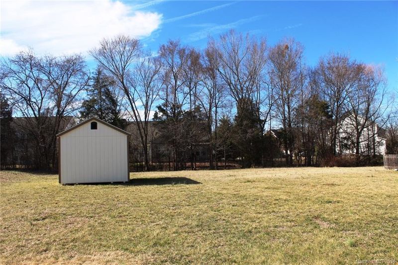 4643 Maplecrest Pl, Harrisburg, NC 28075
