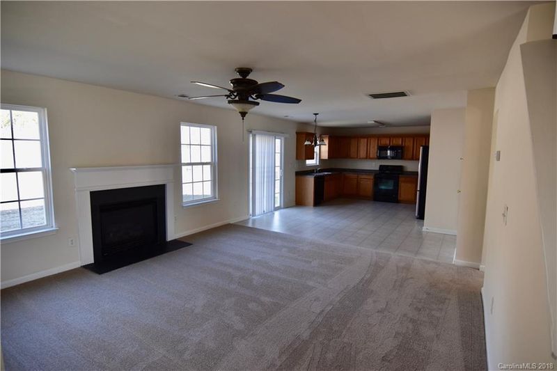 6800 Centerline Dr, Charlotte, NC 28278