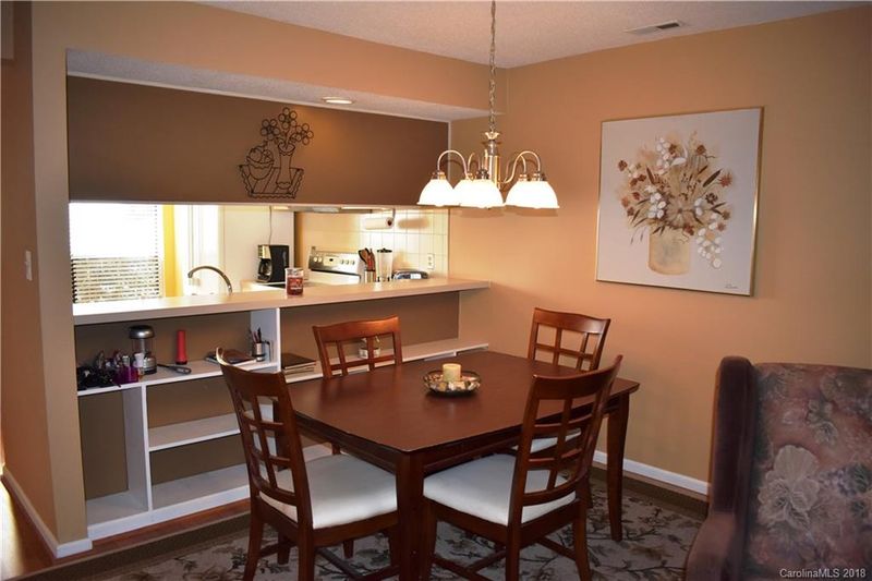 11024 Carmel Crossing Rd, Charlotte, NC 28226