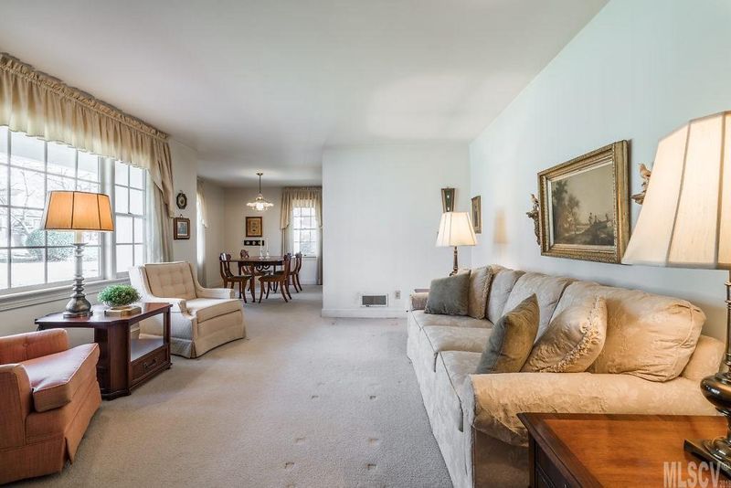 759 9th St NW, Hickory, NC 28601