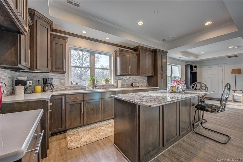 707 Armstrong Dr, Belmont, NC 28012
