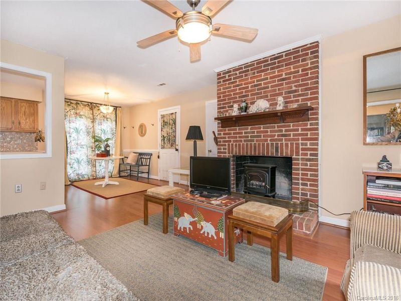3040 Heathcroft Ct, Charlotte, NC 28269