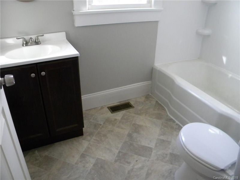 902 Jackson St, Kannapolis, NC 28083
