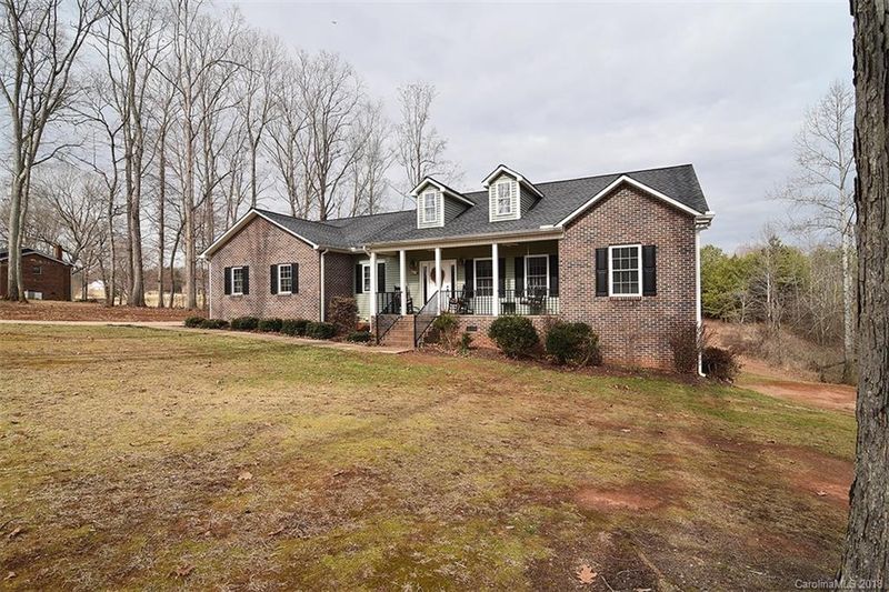 1522 Musket Dr, Catawba, NC 28609