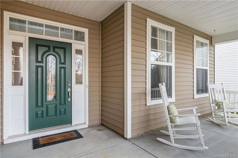 2526 Oakboro Ln, Charlotte, NC 28214