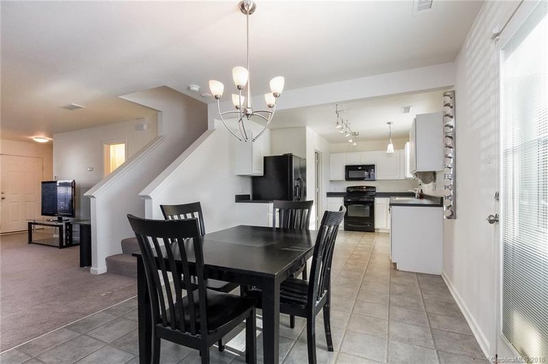 2620 Stream Bank Dr, Charlotte, NC 28269