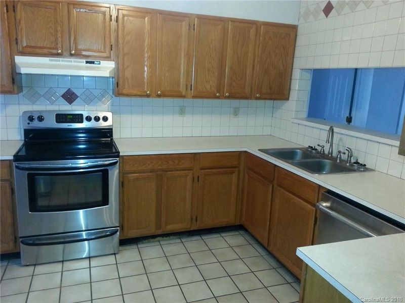 733 3rd Ave, Gastonia, NC 28054