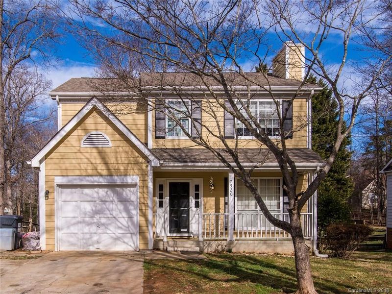 7520 Barn Stone Dr, Charlotte, NC 28227