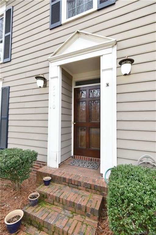 5010 Virginian Ln, Charlotte, NC 28226