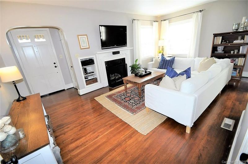 1821 Truman Rd, Charlotte, NC 28205