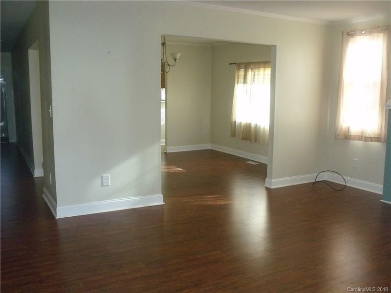 618 Laundry St, Kannapolis, NC 28083
