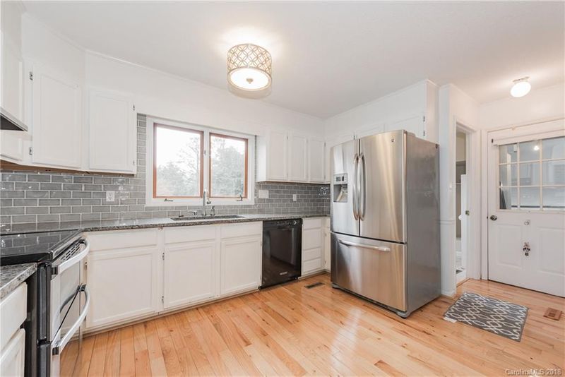 16063 Pago Pago Dr, Tega Cay, SC 29708