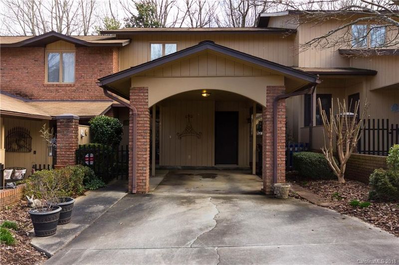845 Coventry Ln, Statesville, NC 28677