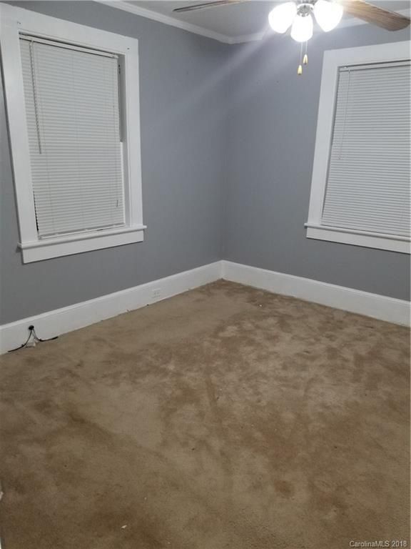 138 W Nims Ave, Mount Holly, NC 28120