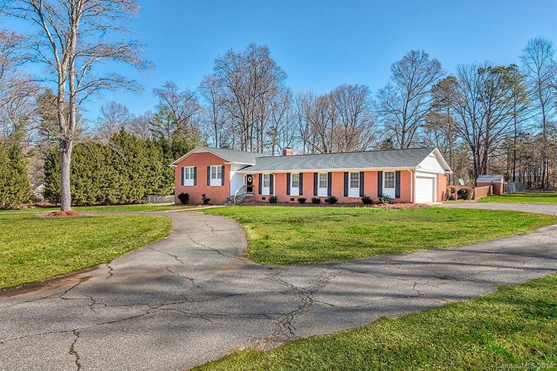 1163 Woodward Rd, Rock Hill, SC 29732